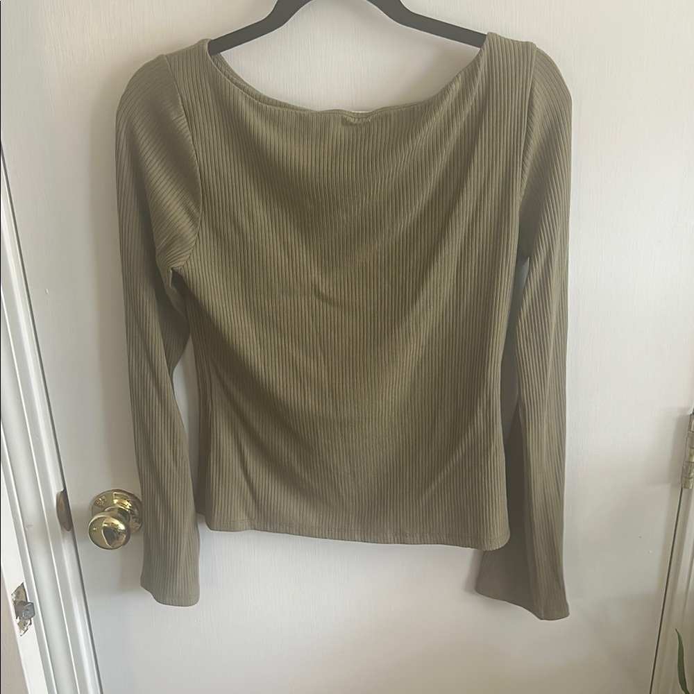 Weekend Los Angeles Arabella Rib Top in Bonsai size medium - Picture 5 of 7